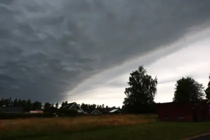 heavy thunderstorm warning — DE news