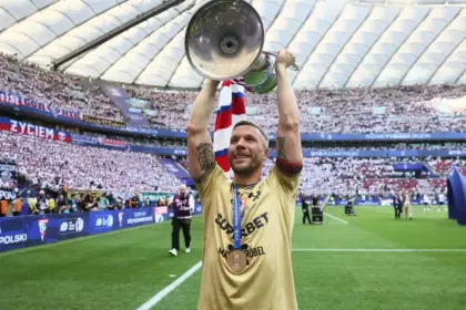 lukas podolski — DE news
