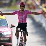 (S+) 18. Etappe Tour de France: Carapaz attackiert sich zum Sieg – bekommt Pogačar doch noch Probleme? - Spiegel