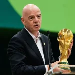 Fußball-WM steht zum Verkauf: Uefa beruft Krisensitzung wegen Infantino ein