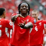 WM 2026: Wettbieten von England-Klubs: Wechsel-Wende bei Bundesliga-Star Johan Manzambi? - BILD