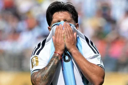 Fußball-WM: Fifa ermittelt wegen Falklandinseln-Banner gegen Argentinien
