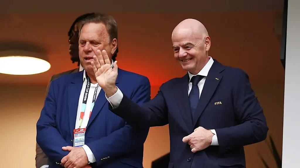 Soccer-Football-FIFA-World-Cup-2026-Round-of-16-Switzerland-v-Colombia-BC-Place-Vancouver-Canada-July-7-2026-FIFA-president-Gianni-Infantino-and-Colombian-Football-Federation-president-Ramon-Jesurun-inside-the-stadium-before-the-match-REUTERS-Agustin-Marcarian