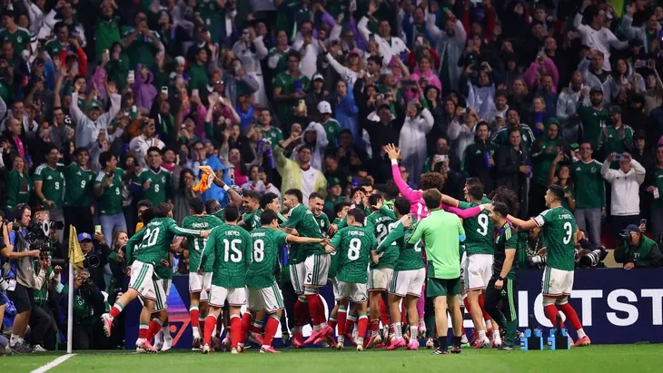 Das passt einfach: Die mexikanische Fußball-Nationalmannschaft und das Aztekenstadion.