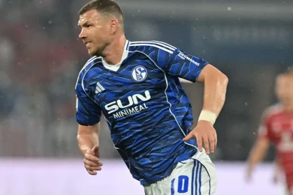 Bis an Gehaltsobergrenze: Schalker Turbulenzen mit Dzeko, Gosens und geplatztem Deal