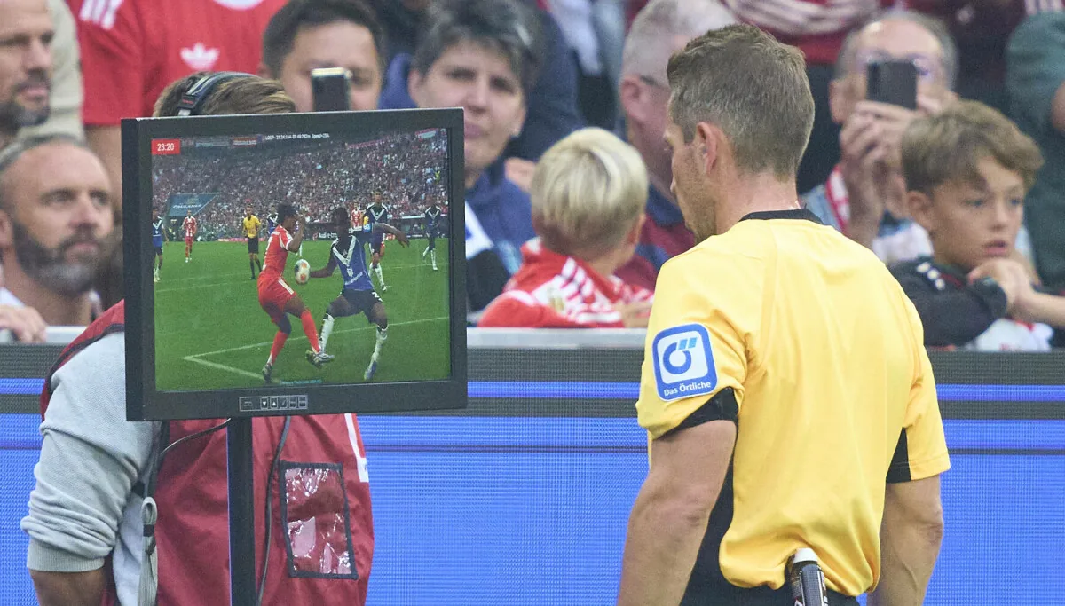 WM-Regeln gelten künftig auch in der Bundesliga - was die Trainer davon halten - T-Online